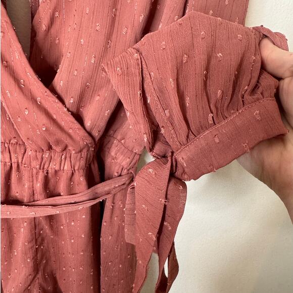 Lulus Closer Look Dusty Rose Mauve Swiss Dot Tie Sleeve Romper Size Small - Picture 6 of 10